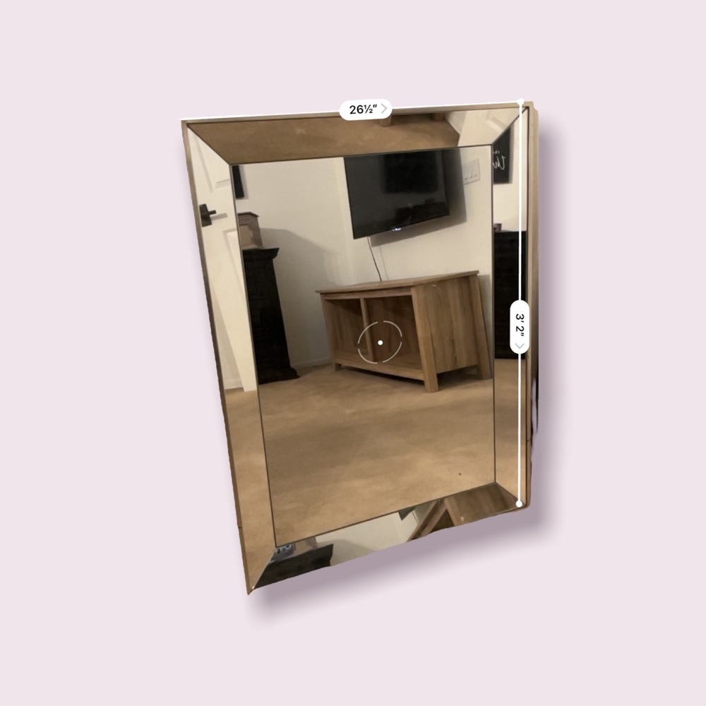 MAJESTIC WALL MIRROR